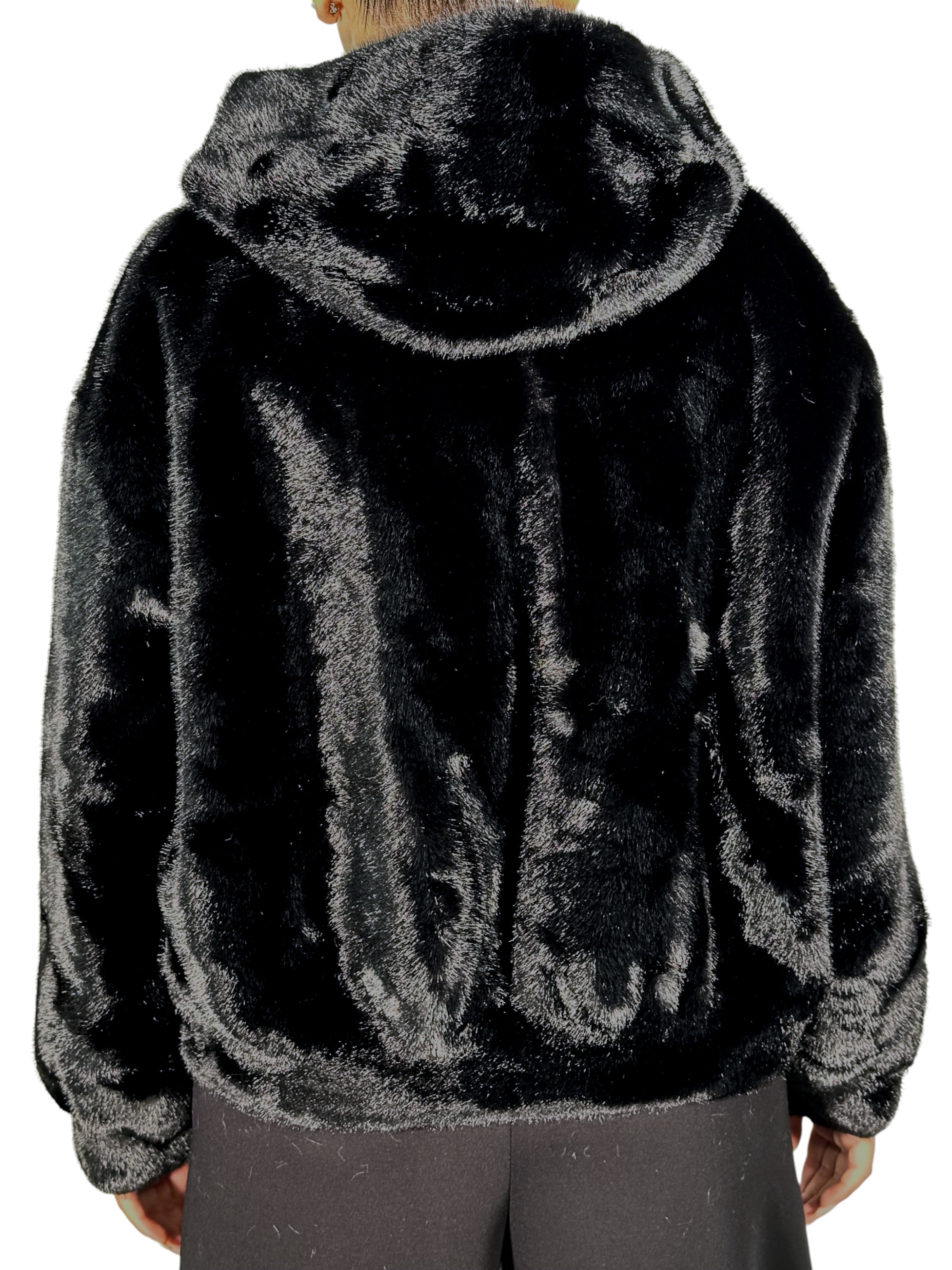 CHAQUETA BOMBER DE PIEL CON CAPUCHA
