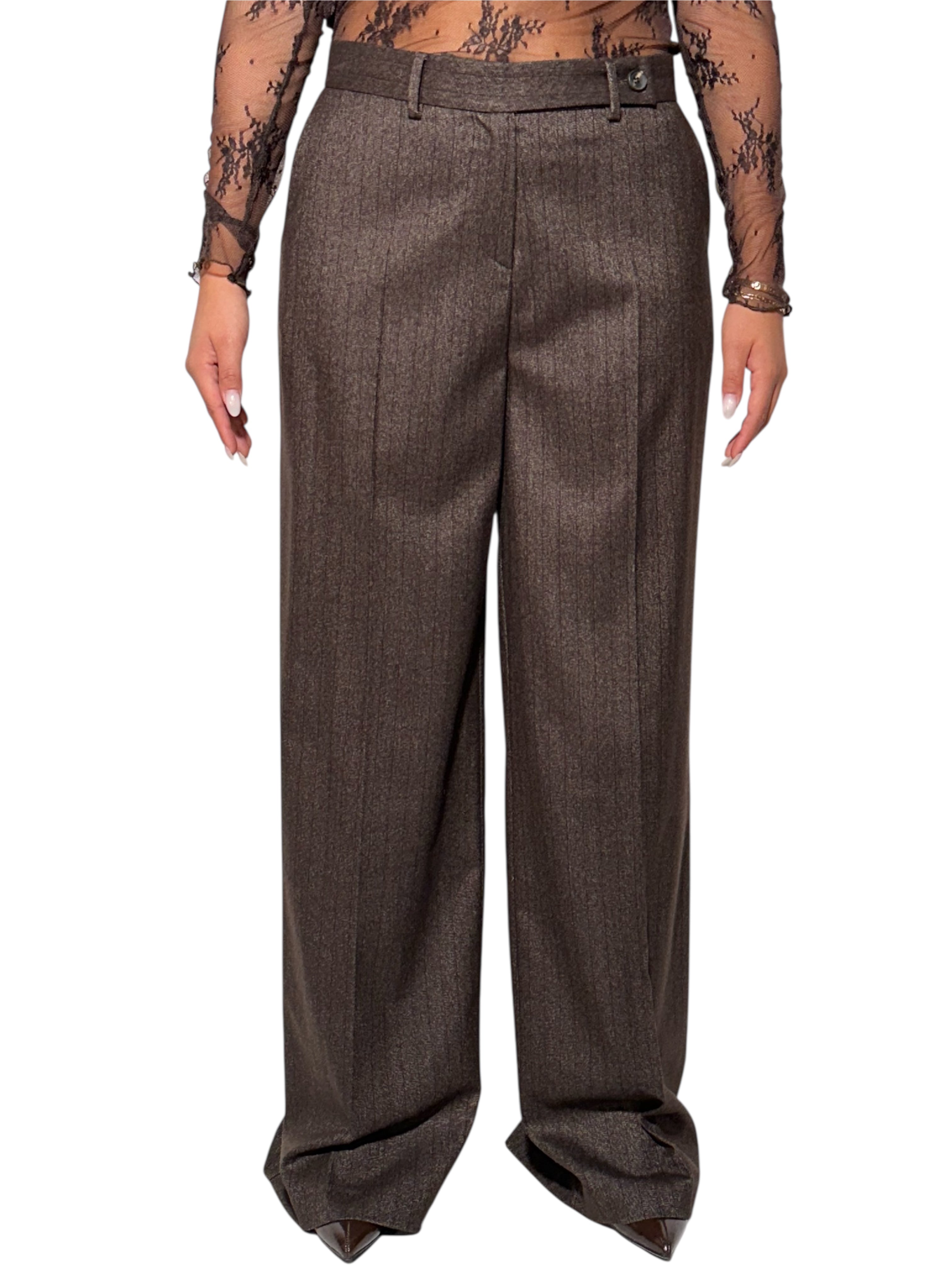 PANTALONES DE RAYAS FINAS