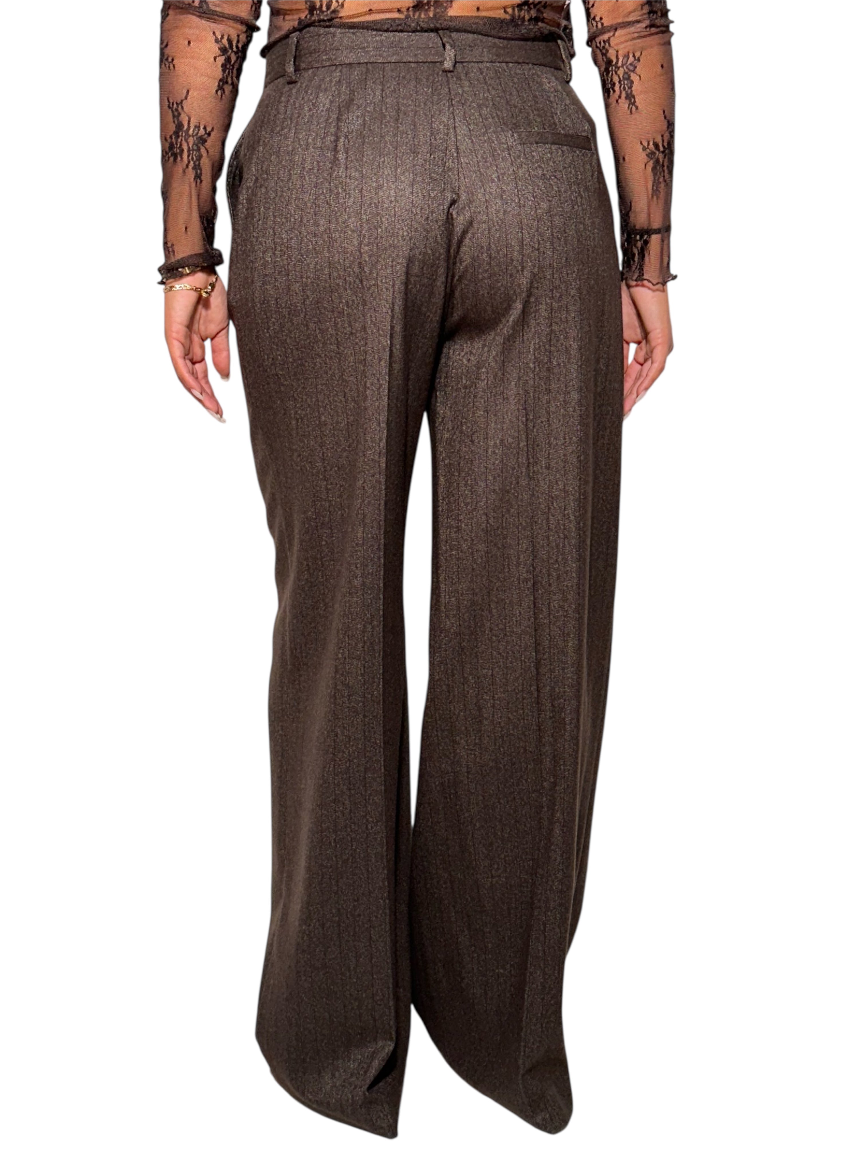 PANTALONES DE RAYAS FINAS