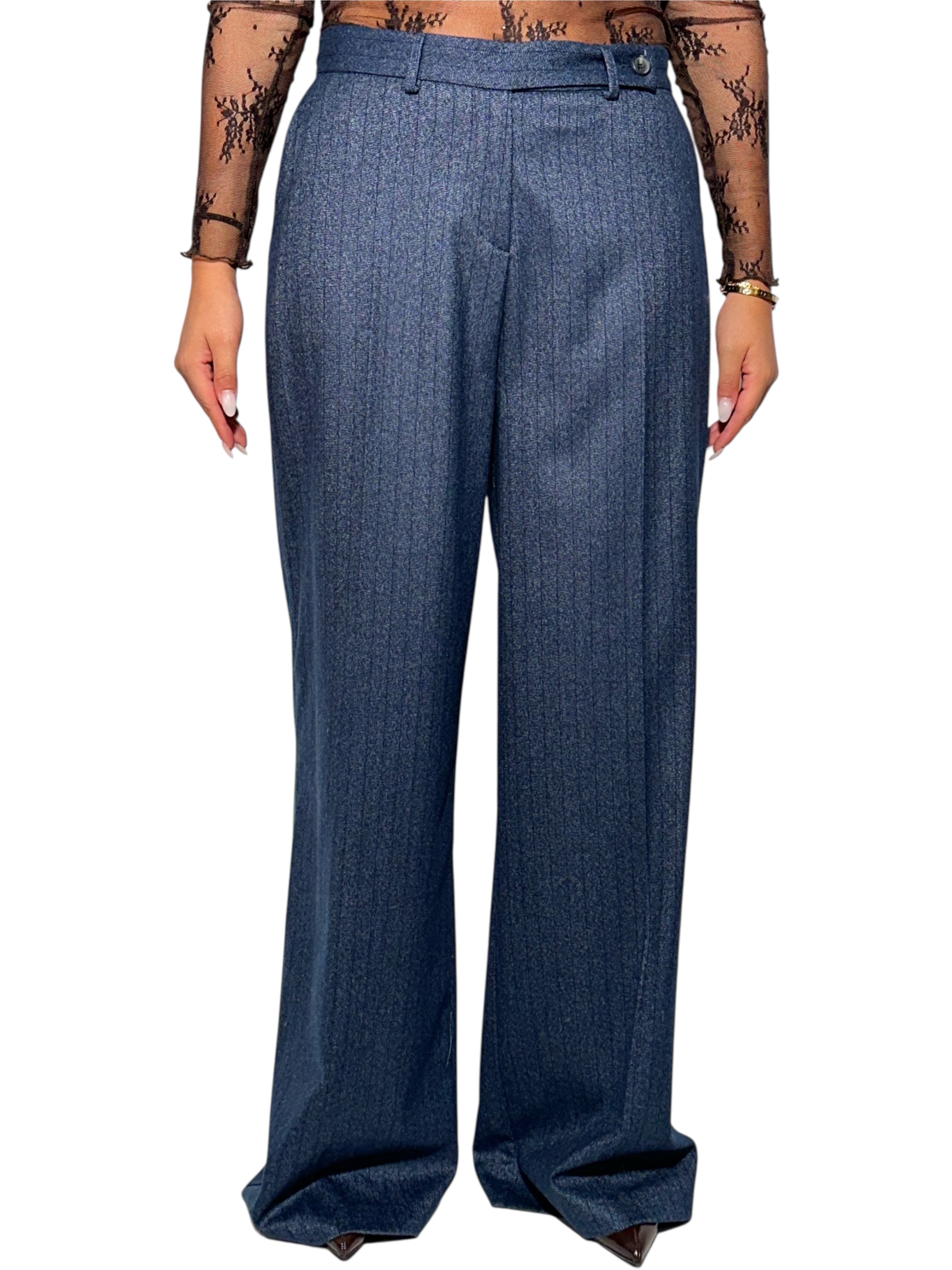 PANTALONES DE RAYAS FINAS