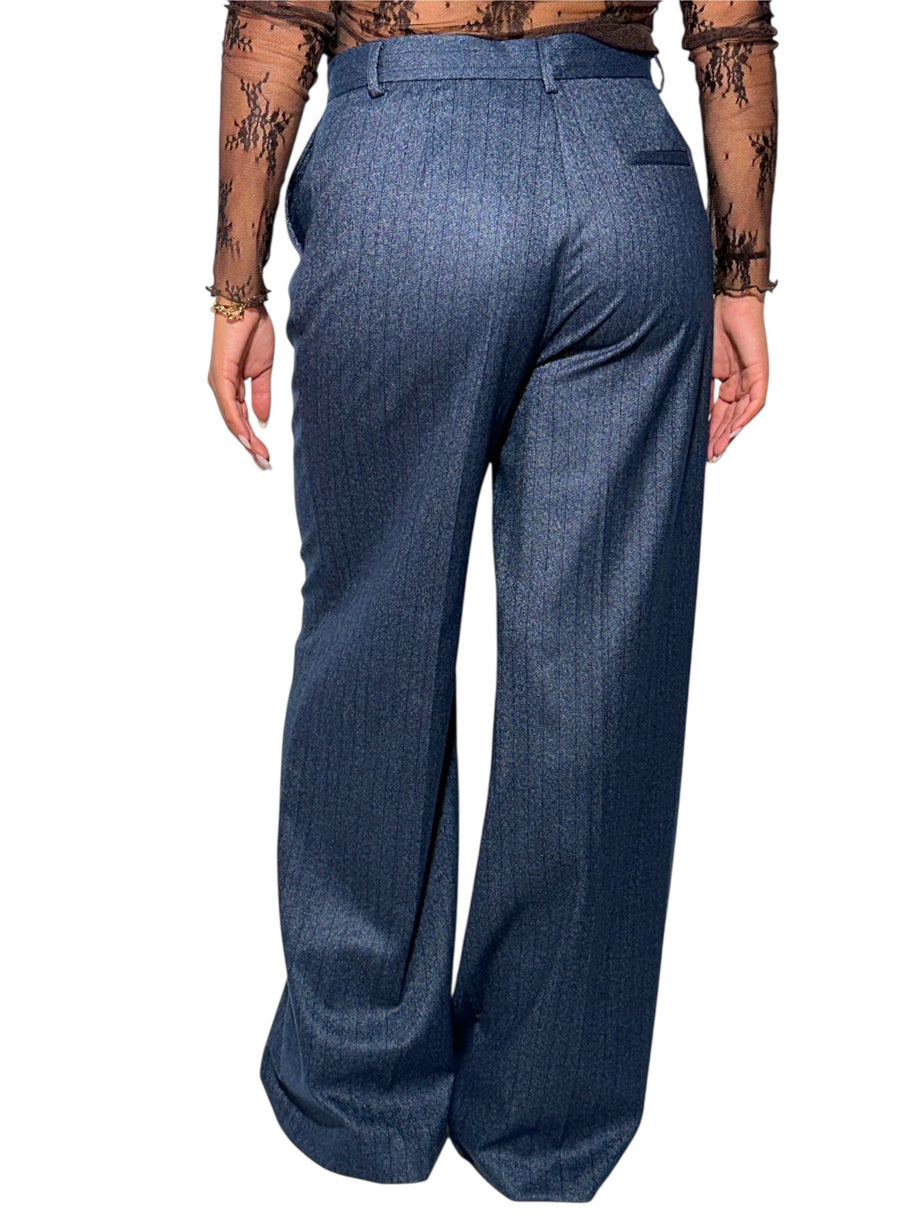 PANTALONES DE RAYAS FINAS